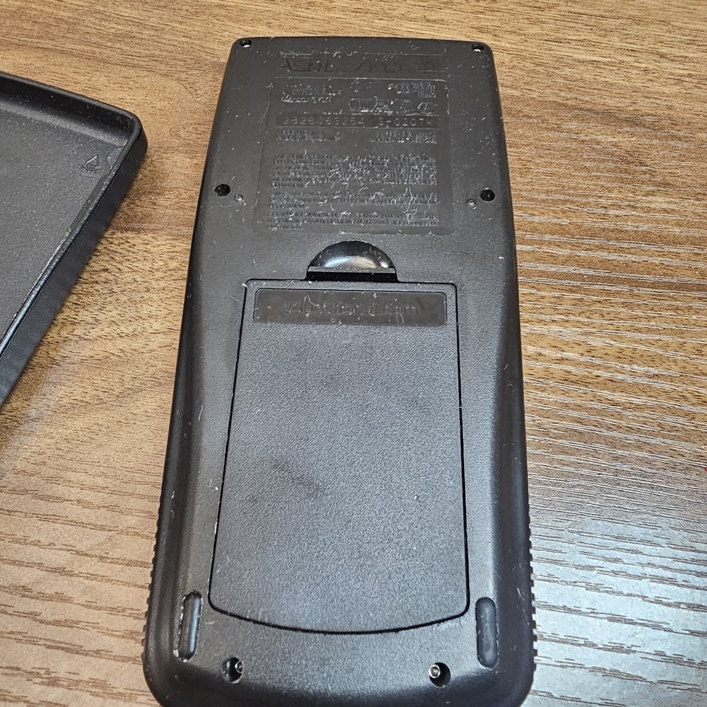Texas Instruments TI-83 Plus Graphing Calculator w Cover Manual Tested - Picture 10 of 13
